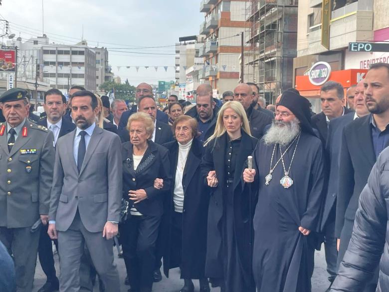 &Tau;&epsilon;&lambda;έ&sigma;&tau;&eta;&kappa;&epsilon; &tau;&omicron; 52&omicron; &mu;&nu;&eta;&mu;ό&sigma;&upsilon;&nu;&omicron; &tau;&omicron;&upsilon; &sigma;&tau;&rho;&alpha;&tau;&eta;&gamma;&omicron;ύ &Gamma;&epsilon;ώ&rho;&gamma;&iota;&omicron;&upsilon; &Gamma;&rho;ί&beta;&alpha; &Delta;&iota;&gamma;&epsilon;&nu;ή