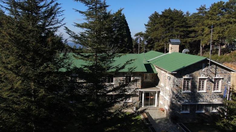 &Sigma;&chi;&epsilon;&delta;ό&nu; 900 &omicron;&iota; &alpha;&pi;ό&phi;&omicron;&iota;&tau;&omicron;&iota; &Delta;&alpha;&sigma;&iota;&kappa;&omicron;ύ &Kappa;&omicron;&lambda;&epsilon;&gamma;ί&omicron;&upsilon; &kappa;&alpha;&tau;ά &tau;&alpha; έ&tau;&eta; 1951-2015, &epsilon;&pi;&alpha;&nu;&alpha;&lambda;&epsilon;&iota;&tau;&omicron;ύ&rho;&gamma;&eta;&sigma;&epsilon; &tau;&omicron; 2025