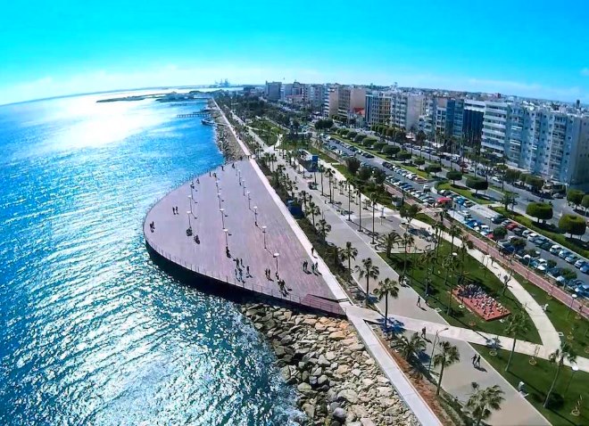 &Eta; &Lambda;&epsilon;&mu;&epsilon;&sigma;ό&sigmaf; &kappa;ά&nu;&epsilon;&iota; &pi;&epsilon;&tau;ά&lambda;&iota; &pi;&rho;&omicron;&sigmaf; έ&nu;&alpha; &pi;&iota;&omicron; &pi;&rho;ά&sigma;&iota;&nu;&omicron; &kappa;ό&sigma;&mu;&omicron; &sigma;&tau;&omicron; &pi;&lambda;&alpha;ί&sigma;&iota;&omicron; &tau;&omicron;&upsilon; &pi;&rho;&omicron;&gamma;&rho;ά&mu;&mu;&alpha;&tau;&omicron;&sigmaf; metaCCAZE